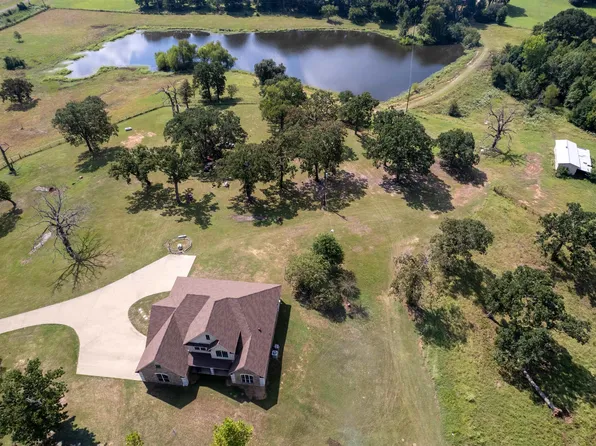 4149 An County Rd #2202, Palestine, TX 75803