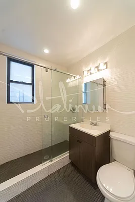 Rented by Platinum Forbes Global Properties | media 11