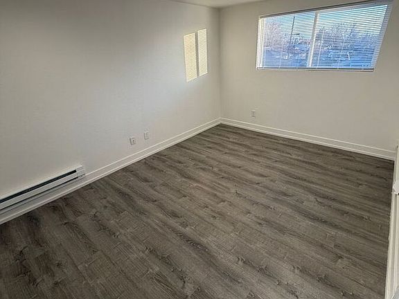 4th image of 1208 Dallas St #101
