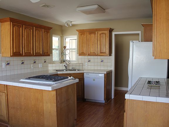 5th image of 2619 Santa Ysabel Ave