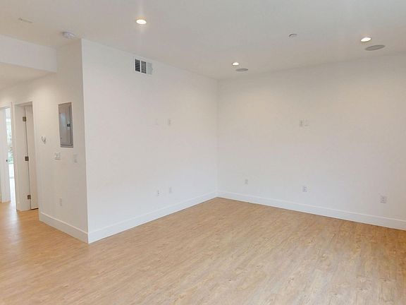 4th image of 12647 & 12649 Bradley Ave #12649-2