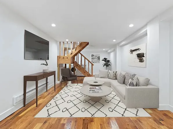 415 Bergen Street image 5 of 8