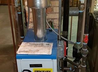 58 Oak St, Taunton, MA 02780