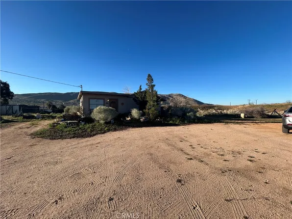 9878 Bella Vista St, Apple Valley, CA 92308
