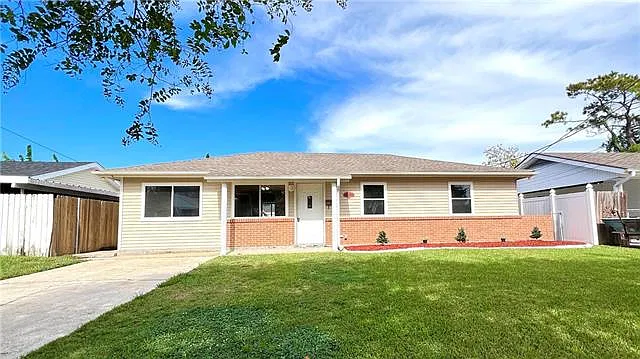 11 Sarah St