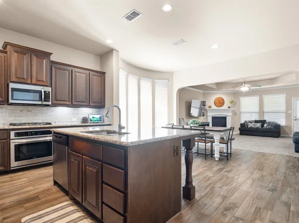 2108 Moonsail Ln, Denton, TX 76210