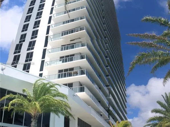 16385 Biscayne Blvd #507, North Miami Beach, FL 33160