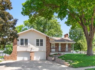 10218 Ohern St, Omaha, NE 68127