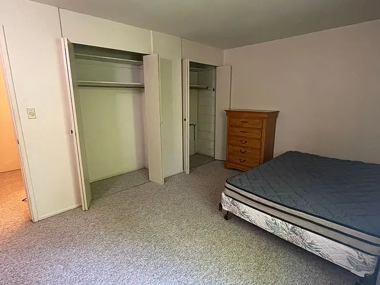 526 Linden St — Photo 27