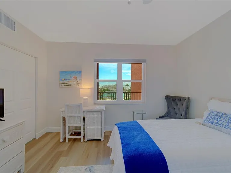 16700 Gulf Blvd #423 — Photo 34