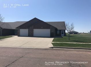 311 W Opal Ln, Hartford, SD 57033