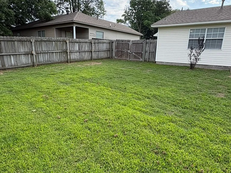 34 Azalea Dr — Photo 3