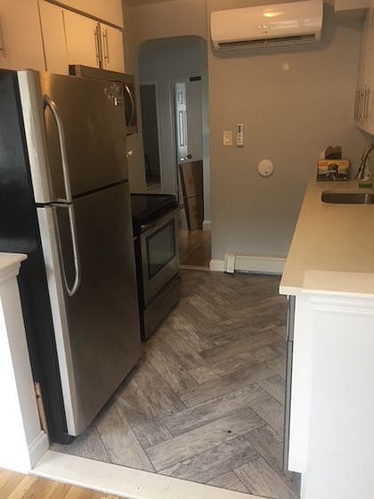 1st image of 2404 Hoyt Ave S #2