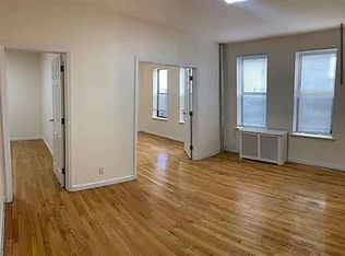 3158 35th St APT 3F, Astoria, NY 11106