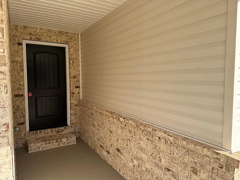 217 Lasso Dr — Photo 2