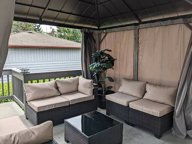 4 bed, 2.5 bath, 2600 sqft, $5,000 — Photo 4