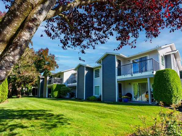 7980 200th St NE #30