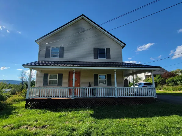 1689 Cortez Rd, Lake Ariel, PA 18436