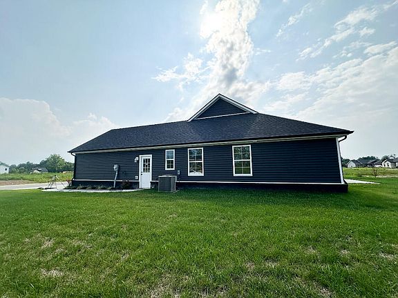 4th image of 208 Navajo Dr