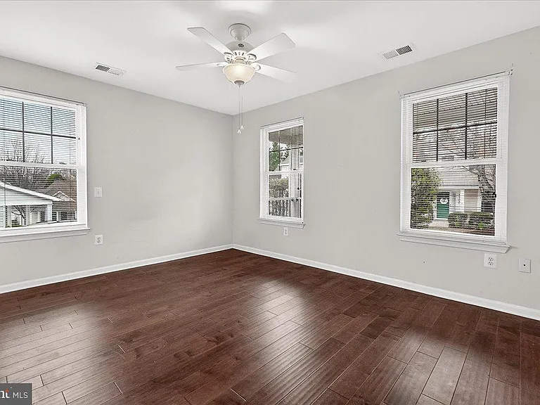 1110 Jousting Way — Photo 19
