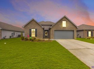 14031 Colt Dr, Denham Springs, LA 70726