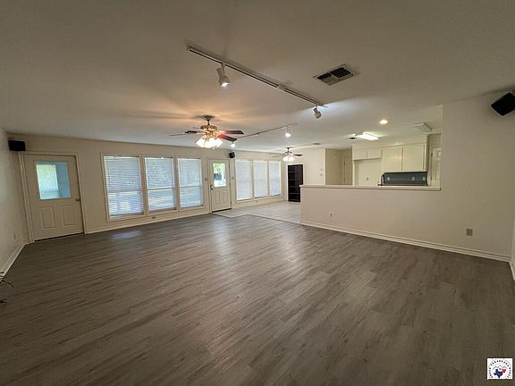 4th image of 7105 Goldfinch Rd