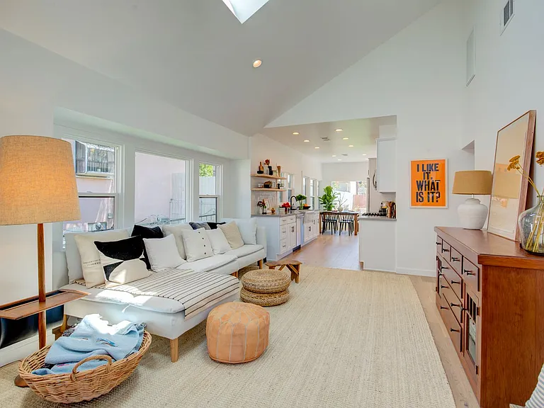 3412 Thorpe Ave — Photo 4
