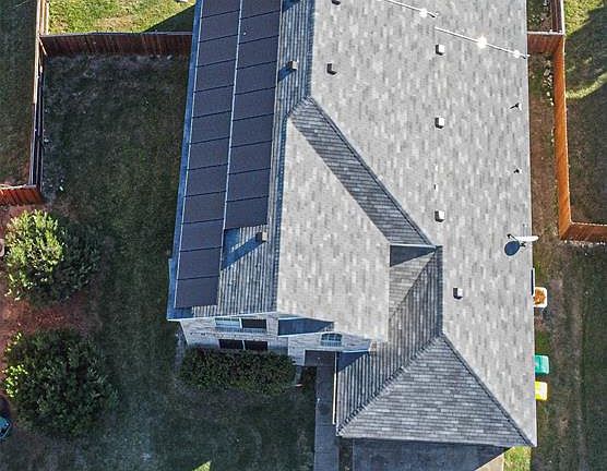 3rd image of 1032 Magnolia Ln