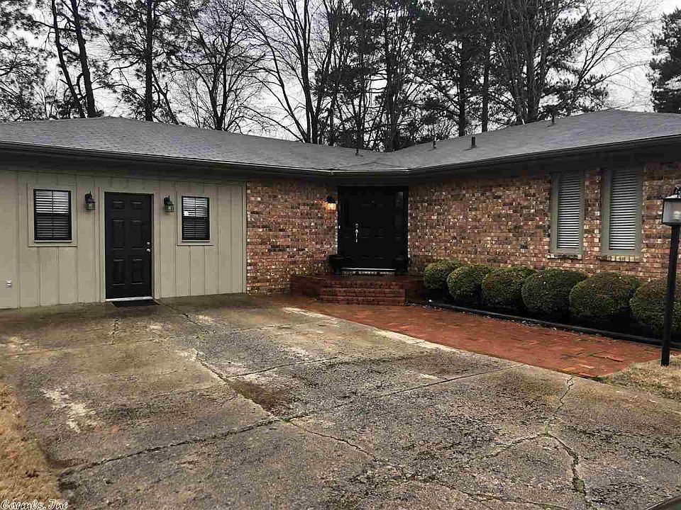 1st image of 105 Seminole Dr
