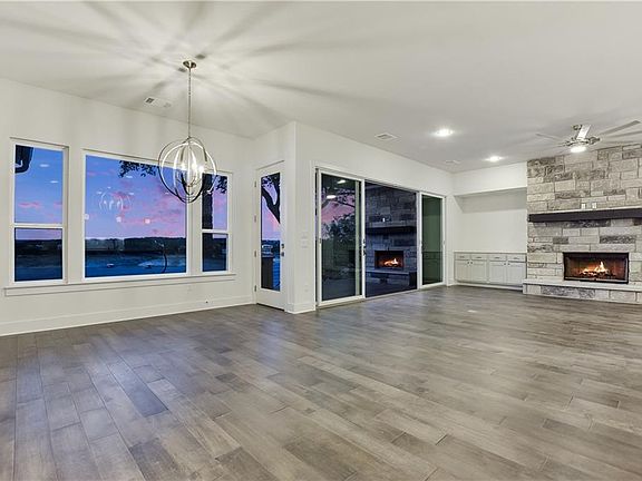4th image of 21826 Briarcliff Dr