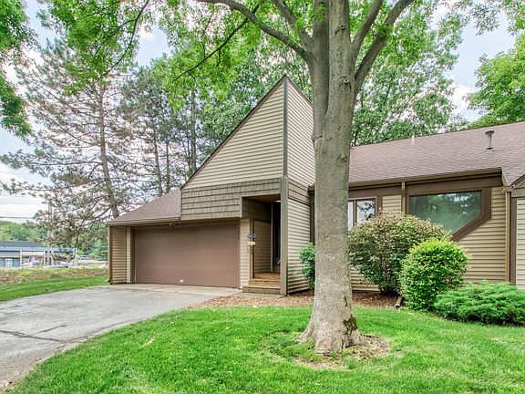 2nd image of 4379 Woods Trl SW #6