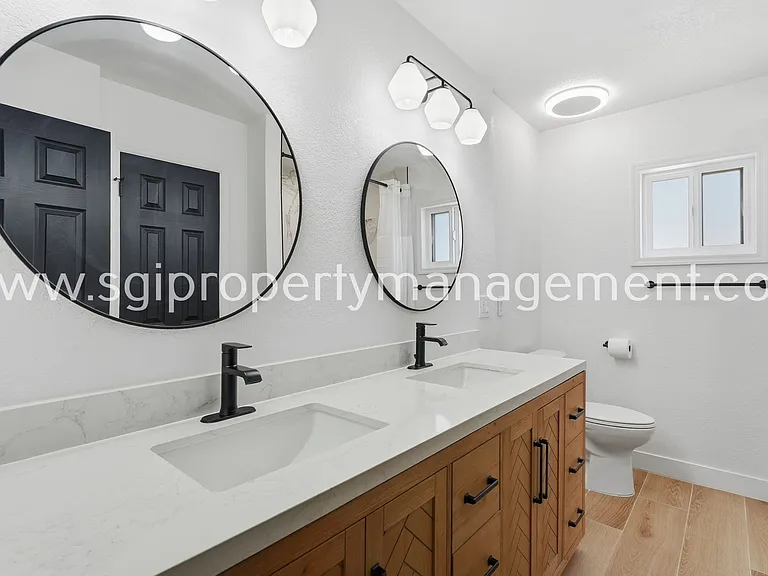 5040 E Columbine Dr — Photo 29