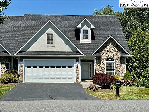 2nd image of 362 Stonehaven Drive #B1