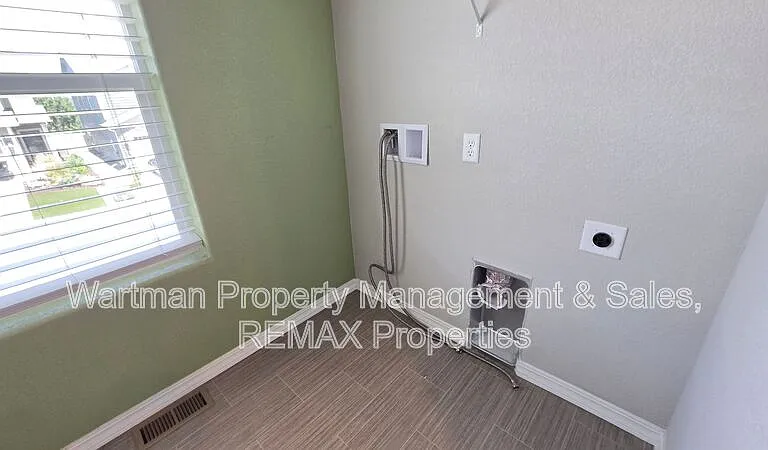 4175 Samaritan Loop — Photo 11