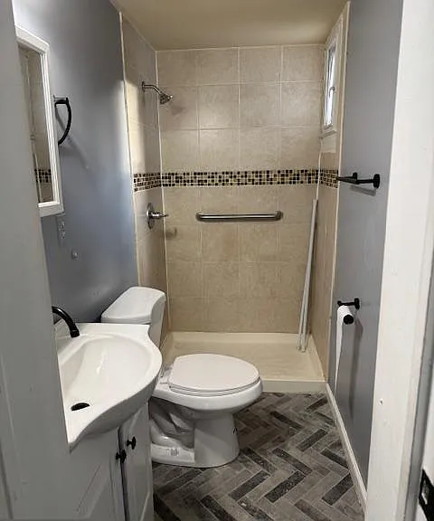 543 Chateau Ave — Photo 3