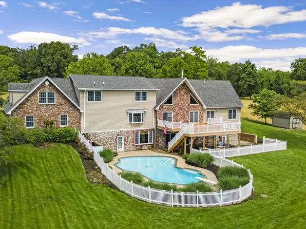 5118 Burkholder Rd, Chambersburg, PA 17202