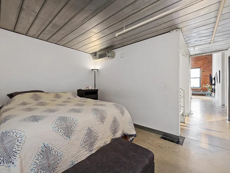 250 Park Ave #712 — Photo 9