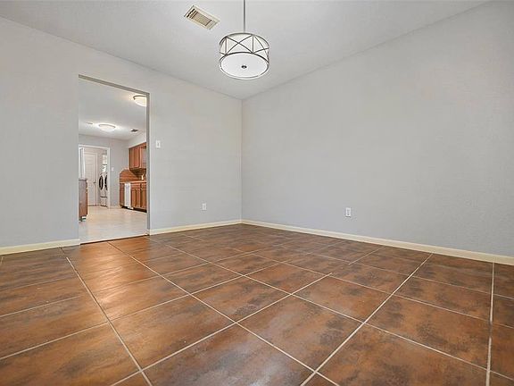 5th image of 23670 Pine Forest Dr