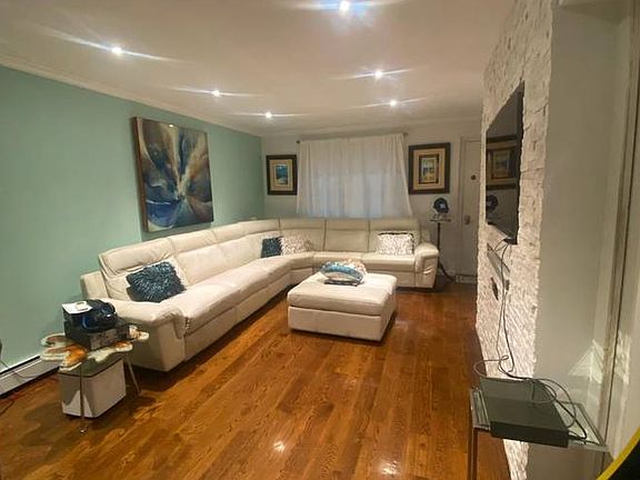 4th image of 2719 Morgan Ave #1