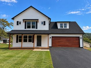 811 Hopeland Rd, Lititz, PA 17543