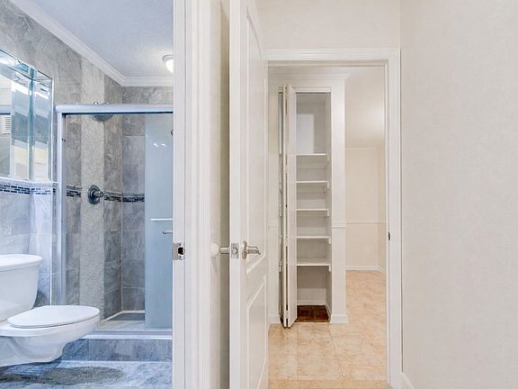 3rd image of 7004 Boulevard East APT 7D