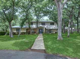 3409 Shorewood Ct, Arlington, TX 76016