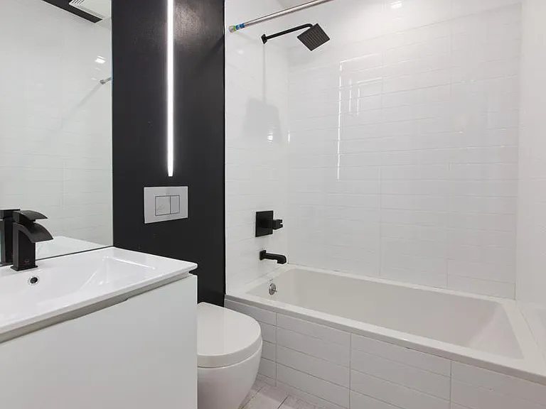 241 Devoe St #2R — Photo 11