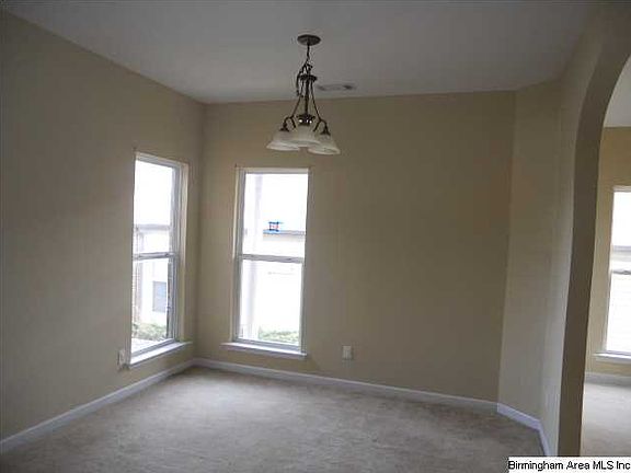 4th image of 295 Saint John Dr