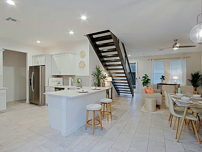 Luxana Apartments — Photo 31