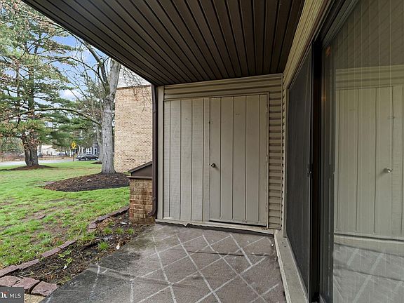 4th image of 1475 Mount Holly Rd APT A11