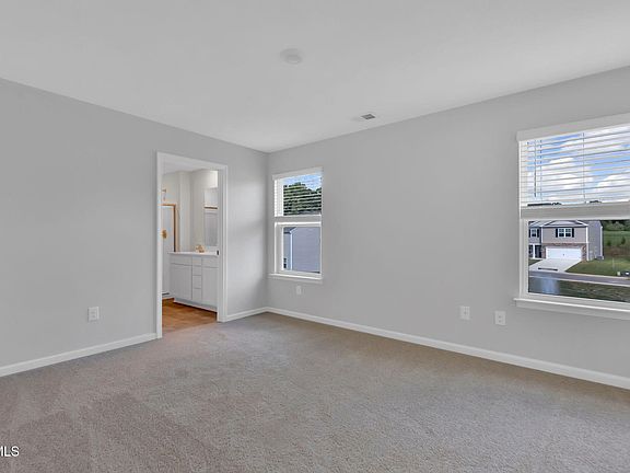 5th image of 424 Quiver St