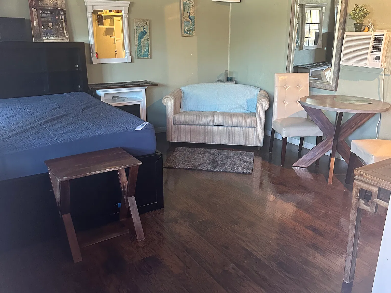 Studio, 600 sqft, $900 — Photo 1