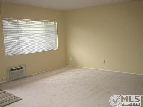 5th image of 8220 Vincetta Dr Unit 48