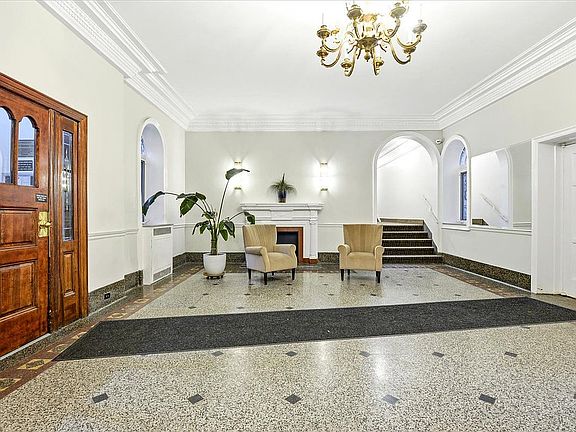 3rd image of 111-39 76th Rd APT A7